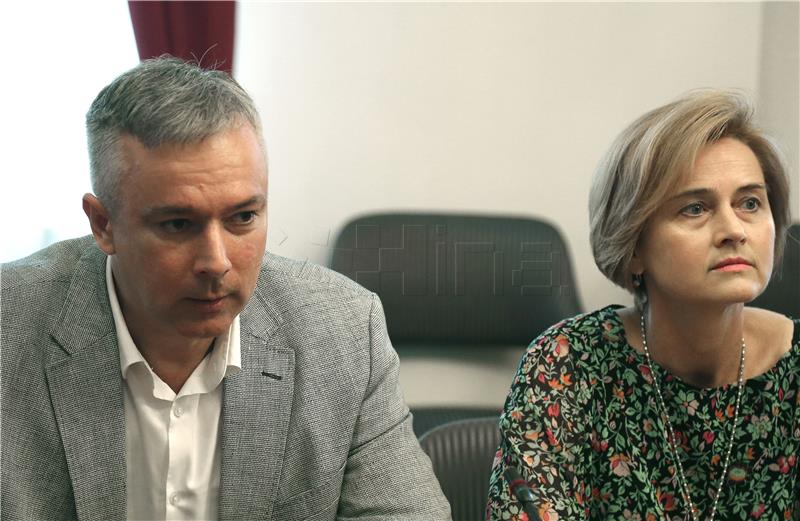 Darinko Kosor (HSLS) održao je konferenciju za medije