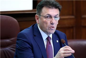 Burilović: Ne treba nam nekritičko jednoglasje, već konstruktivni dijalog