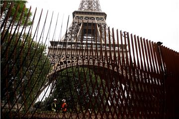 FRANCE SECURITY EIFFEL TOWER