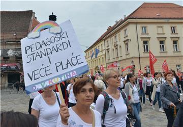 Prosvjed "Za dostojanstveni rad i starost - Ne radu do 67"