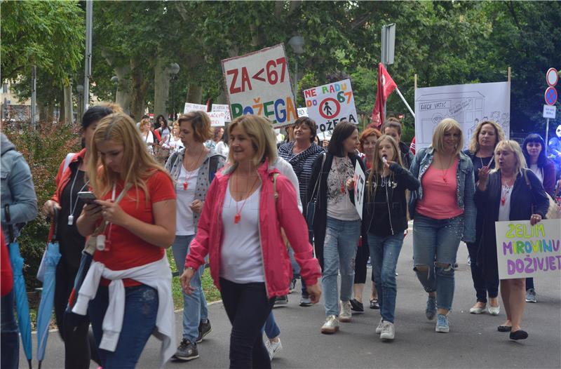 Prosvjed "Za dostojanstveni rad i starost - Ne radu do 67"