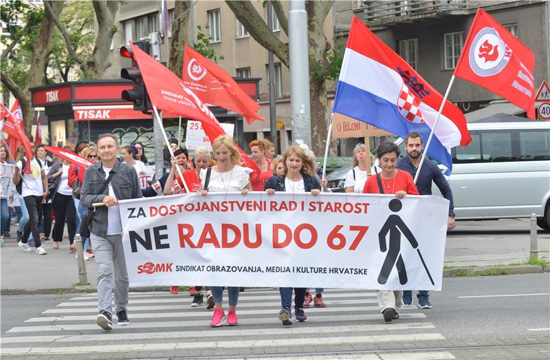 Prosvjed "Za dostojanstveni rad i starost - Ne radu do 67"