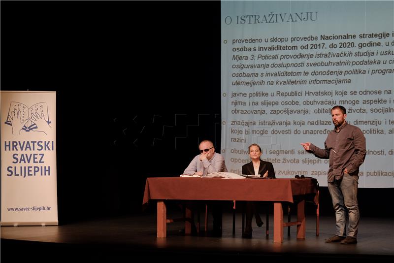 Istraživanje: Slijepe i slabovidne osobe najčešće doživljavaju diskriminaciju u privatnom okruženju