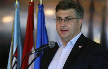 Plenković: Nadam se da je izvanredna uprava u Agrokoru učinila maksimalne napore za nagodbu