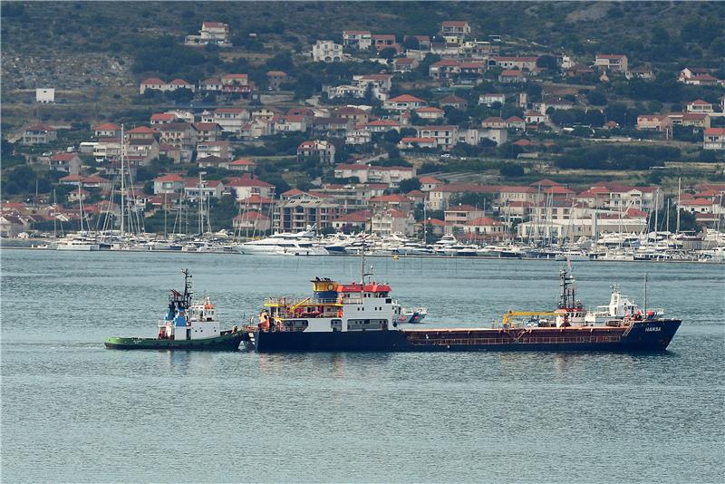 Havarirani turski brod "Haksa" dotegljen u Brodotrogir