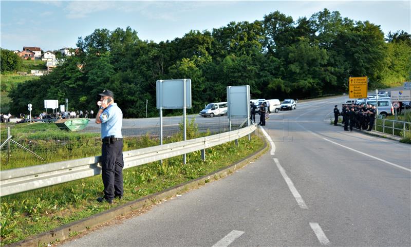 Načelnik karlovačke policije: Situacija na graničnom prijezu Maljevac pod kontrolom