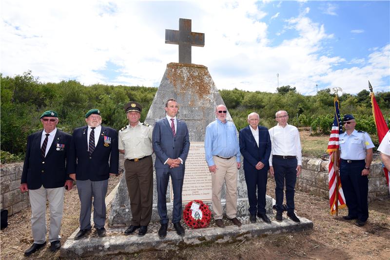 Memorial plaque in tribute to WWII allied soldiers unveiled on Vis island