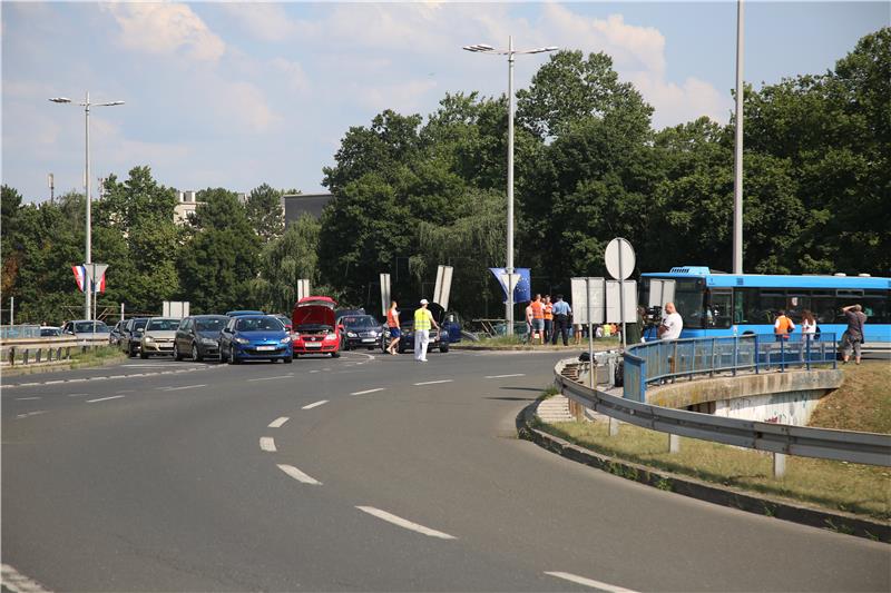 Akcija Građanske Inicijative "STOP rastu cijena goriva"