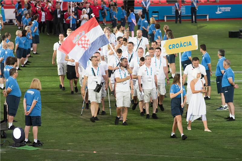 Svečano otvorene MI u Tarragoni, hrvatsku zastavu nosio Josip Glasnović