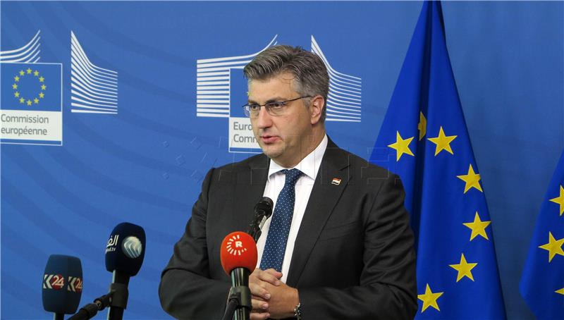 Plenkovic rules out migrant reception centres in Croatia's neighbourhood