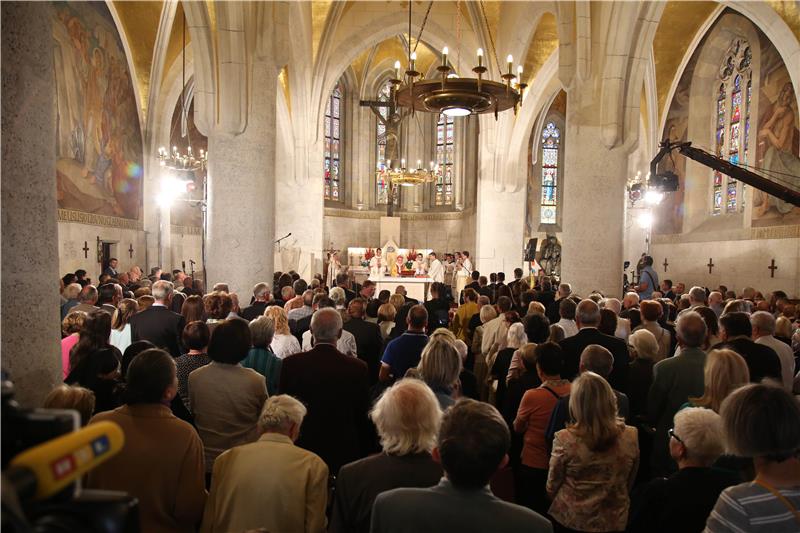 Zagreb archbishop calls for renewing responsibility during homeland mass