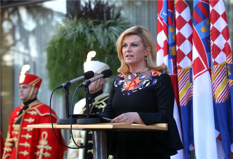 Grabar-Kitarović: Državu nismo stvarali da bi nam neki hrvatski krajevi izumirali