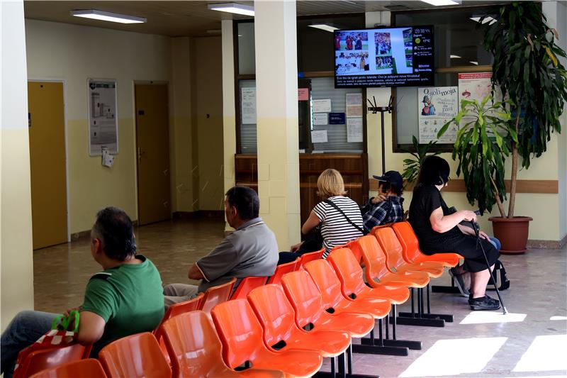 Domovi zdravlja i čekaonice pred najavu stupanja liječnika u "bijeli štrajk"