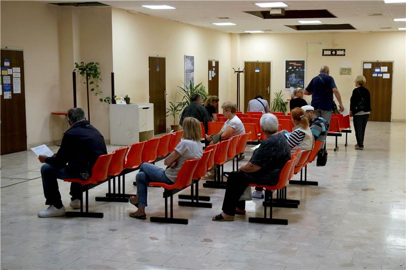 Domovi zdravlja i čekaonice pred najavu stupanja liječnika u "bijeli štrajk"