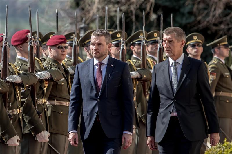 Babiš i Pellegrini u subotu će se u Parizu sastati s Macronom 