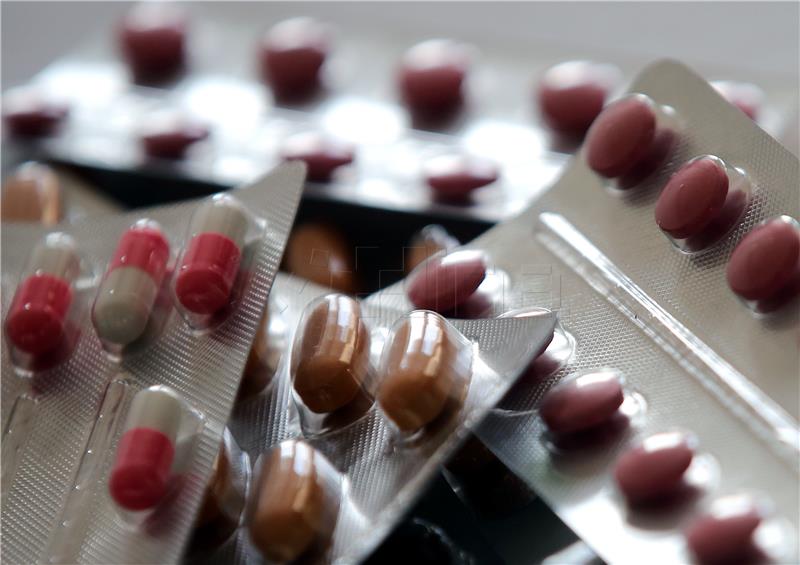 One in two Croats take medication without medical advice