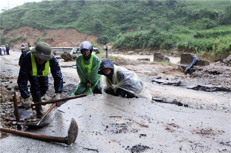 VIETNAM FLOOD LANDSLIDES