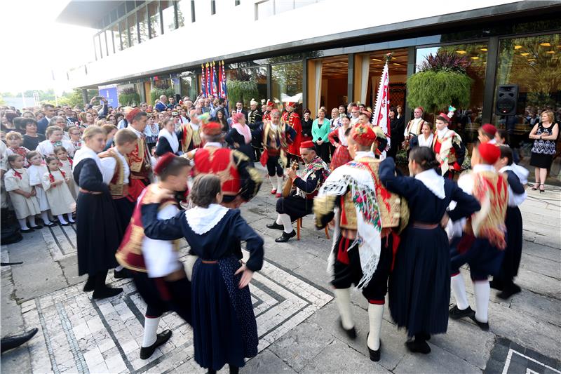  Predsjednica održala Dan otvorenih vrata za iseljenike i hrvatske manjinske zajednice