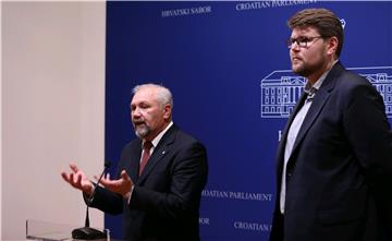 Konferencija za medije saborskih zastupnika Silvana Hrelje i Peđe Grbina