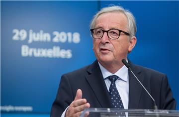 Juncker će s Trumpom u Washingtonu krajem srpnja razgovarati o trgovini 