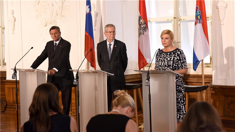 Slovenian president to host meeting with Austrian and Croatian counterparts next week