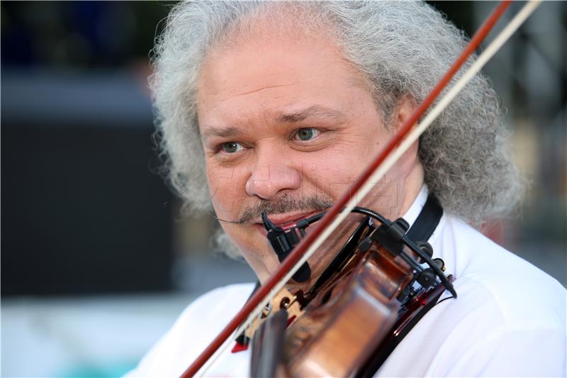 Mađarski violinistički virtuoz Roby Lakatos na 37. večerima na Griču