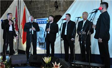 Pobjednici 17. Međunarodnog festivala klapa Perast klape Valdibora i Skontradura