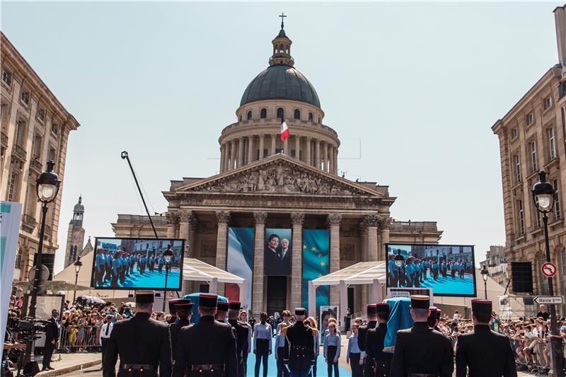 FRANCE SIMONE VEIL TRIBUTE