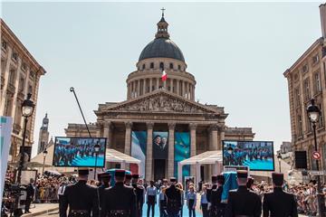 FRANCE SIMONE VEIL TRIBUTE