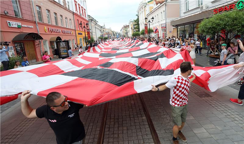 SP Rusija: 60 metarska zastava u Nižnjem Novgorodu