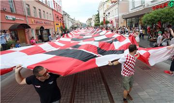 SP Rusija: 60 metarska zastava u Nižnjem Novgorodu