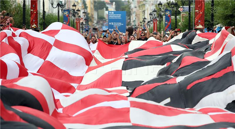 SP Rusija: 60 metarska zastava u Nižnjem Novgorodu