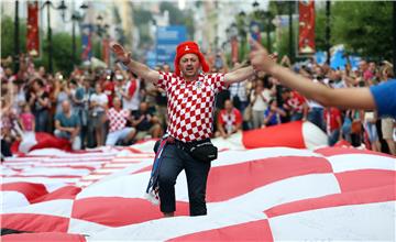 SP Rusija: 60 metarska zastava u Nižnjem Novgorodu