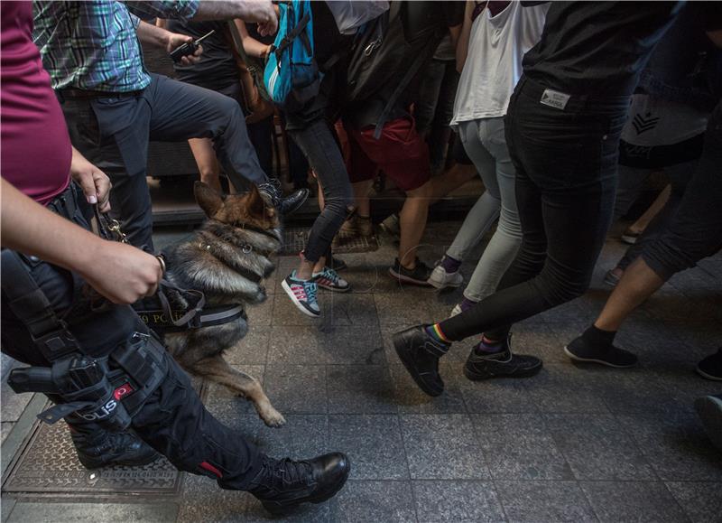 Istanbul: Turska policija blokirala Paradu ponosa četvrtu godinu zaredom