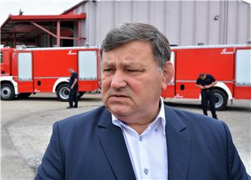 Dobrovoljna vatrogasna društva te jedinice lokalne samouprave dobili višenamjenske autocistrene