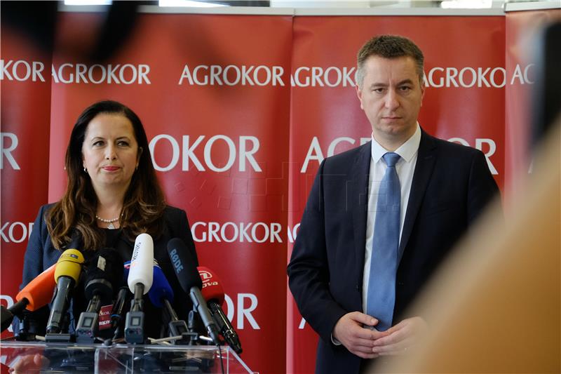 Konferencija za novinare nakon izglasane nagodbe u Agrokoru