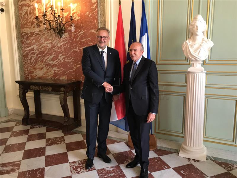 Croatian and French interior ministers discuss migration