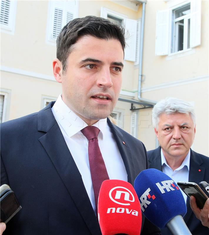 Bernardic rules out his resignation as SDP leader, doesn't believe in a happy end for Agrokor