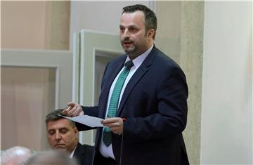 SDP-ovi zastupnici: Bernardićev ostanak na čelu stranke definitivno šteti