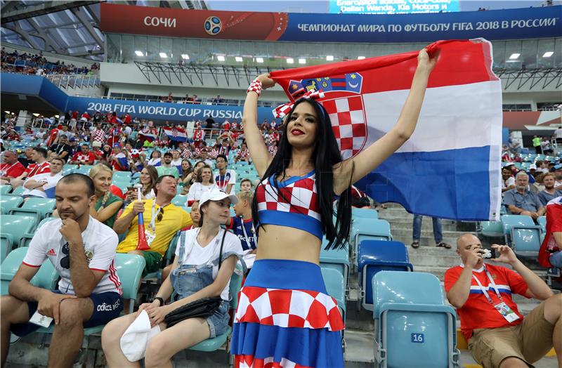 SP Rusija: Hrvatski i ruski navijači na Fisht stadionu