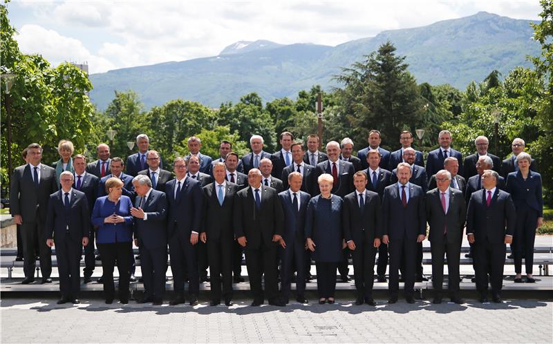 EU-Western Balkans summit opens in London