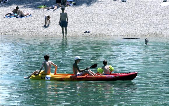 Zagreb: Kakvoća vode na Bundeku i Jarunu izvrsna za kupanje