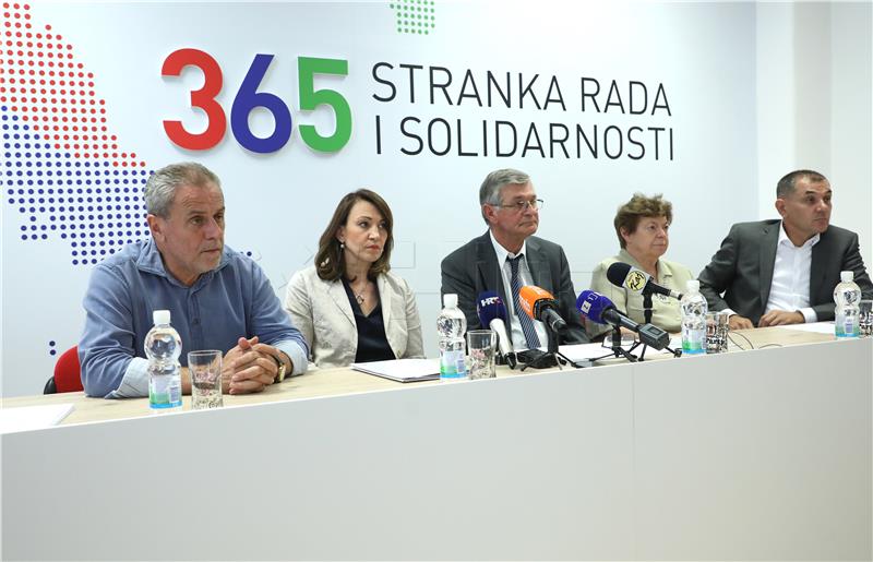 Konferencija za medije Stranke rada i solidarnosti