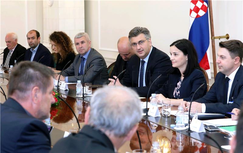 Plenković primio predstavnike trgovačkih lanaca i otkupljivače prehrambenih proizvoda