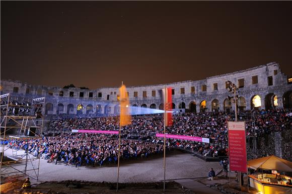 Pula: U nedjelju umjesto filmova u Areni prijenos utakmice Hrvatska-Francuska   