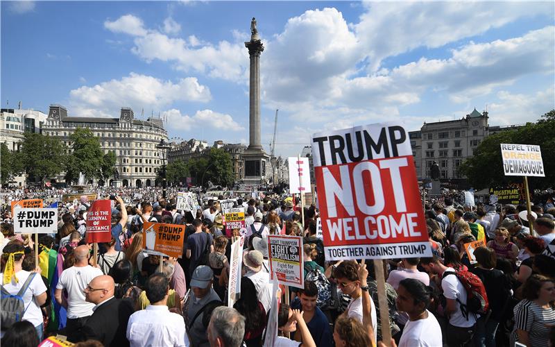 BRITAIN USA DIPLOMACY PROTEST