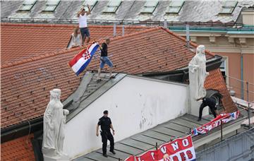 Doček "Vatrenih" na Trgu bana Jelačića