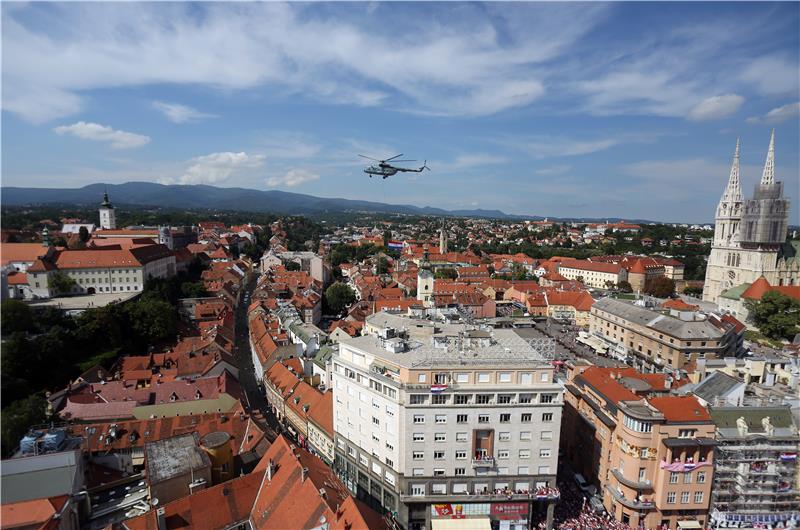 Doček "Vatrenih" na Trgu bana Jelačića