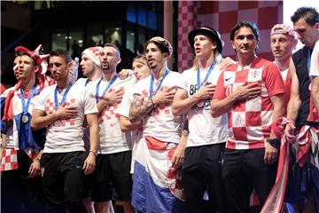 Vatreni stigli na Jelačićev trg koji je "eksplodirao" od oduševljenja