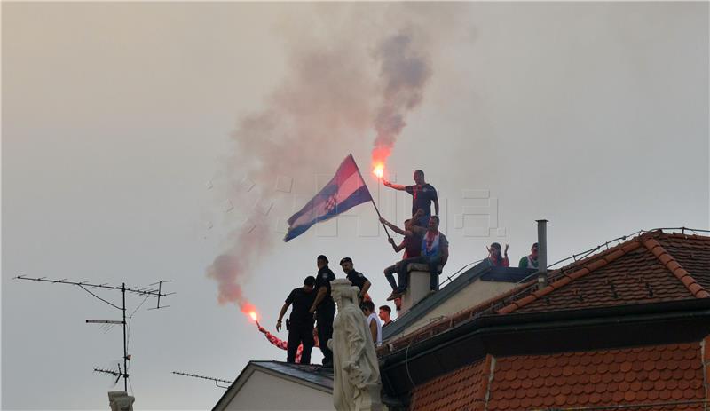 Vatreni stigli na Jelačićev trg koji je "eksplodirao" od oduševljenja